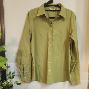 Eddie Bauer Long-Sleeve Button-Up Shirt in Light Olive